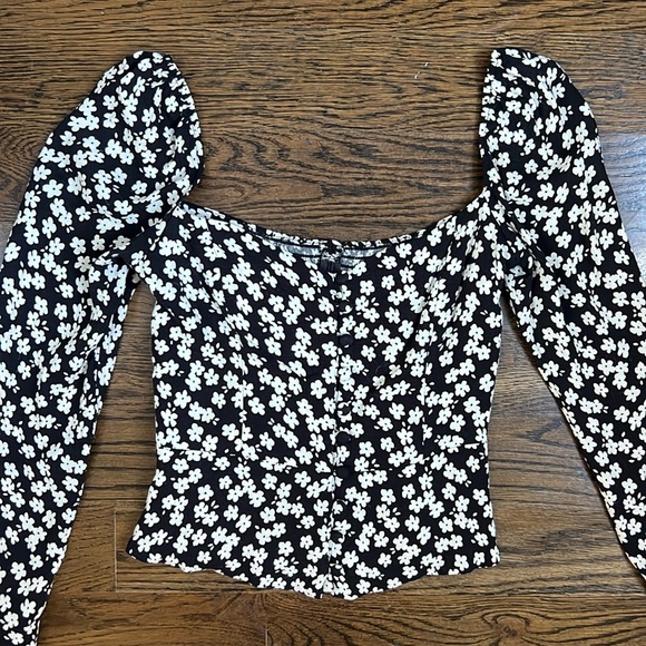 Reformation Tops - Reformation Crop Top Size 4